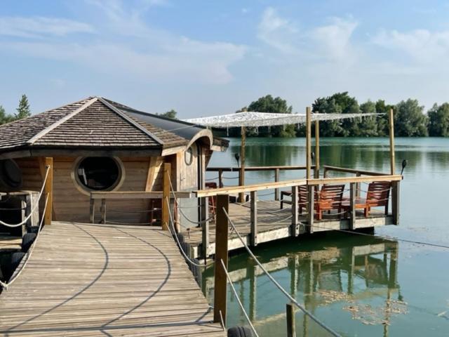 Cabane Flottante Millenium Varanges Екстер'єр фото